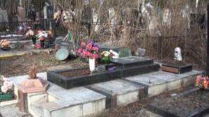 В столице Калужской области вандал разграбил могилы военных - Похоронный портал