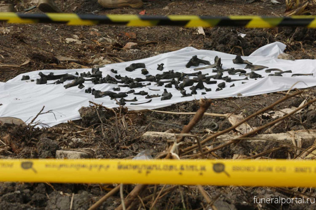 Thailand. Large stash of human bones discovered in pond - Похоронный портал