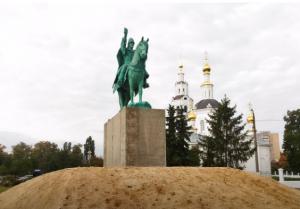 В Орле установили первый в России памятник Ивану Грозному - Похоронный портал