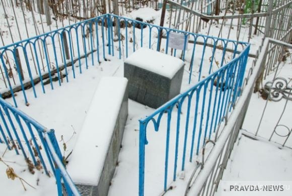 В Пензе разбита могила известного хирурга - Похоронный портал