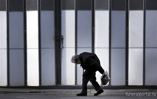 Пожилой японец прожил год с мертвой женой - Похоронный портал