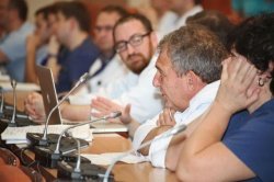 Треть новых случаев заболевания раком диагностируют у людей старше 70 лет