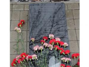 В Валуйках увековечили имена бойцов Великой Отечественной - Похоронный портал