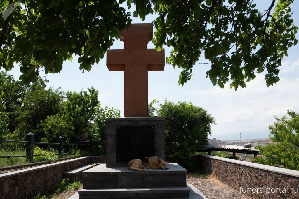 Армения. Рыдал, но спасла тутовка: как сын немецкого военнопленного нашел могилу отца в Ереване