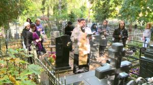 В Великом Новгороде прошла панихида на могиле матери Рахманинова - Похоронный портал