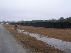 США готовятся к огромным потерям, закуплено и складировано 500 000 пластиковых гробов в районе Атланты - Похоронный портал