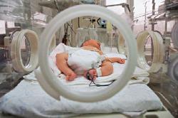 Больше 6 тысяч украинских младенцев умерли из-за плохой медицины - Похоронный портал