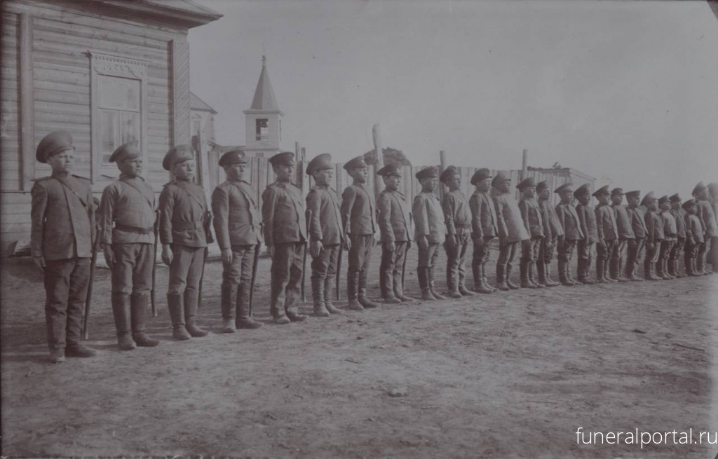 Астрахань. Привели в порядок захоронение казака – героя Первой мировой войны.