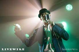 Tributes after shock death of PJ's One Drop singer Richard Cartwright - Похоронный портал