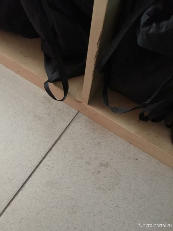 Екатеринбург. «Это наш санитар». В запертом зале похоронной службы появились следы - Похоронный портал