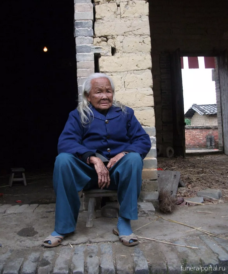 «Умершая» пенсионерка восстала из гроба в Китае - Похоронный портал