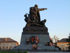В Вязьме отметят 120-летие со дня рождения генерал-лейтенанта Михаила Ефремова - Похоронный портал