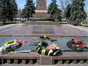 В Волгограде строители разорили братскую могилу защитников Сталинграда - Похоронный портал