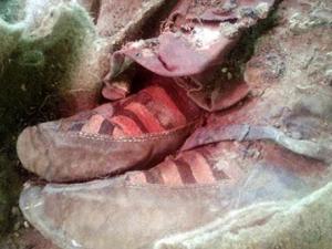 В Алтайских горах нашли древнюю мумию в «кроссовках» - Похоронный портал