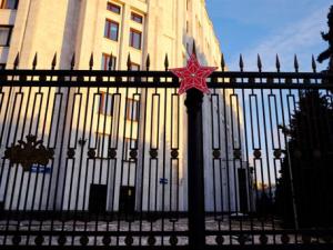 Минобороны требует от Польши восстановить оскверненный памятник красноармейцам - Похоронный портал