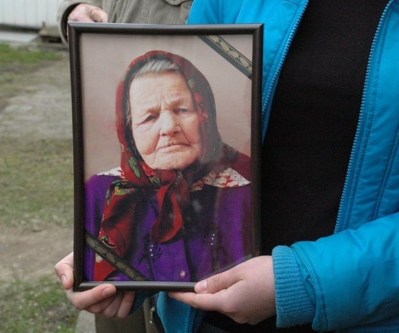 Старейшую украинку Екатерину Козак похоронили в свадебной фате - Похоронный портал