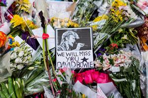 Дэвида Боуи тайно кремировали в Нью-Йорке - Похоронный портал