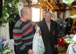 Сотрудники похоронного бюро в Новосибирске подменили тело ветерана - Похоронный портал