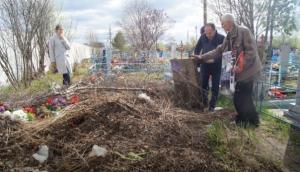 Свердловский пенсионер устроил голодовку, чтобы реконструировали кладбище ветеранов Великой Отечественной - Похоронный портал