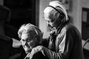 Ученые спрогнозировали длительность жизни и болезни пожилых - Похоронный портал