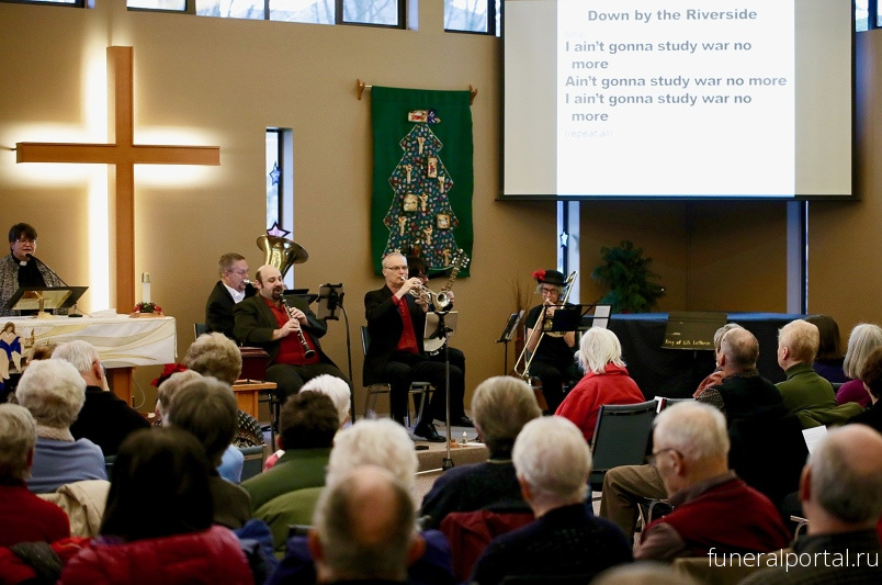 End 2019 with a New Orleans music funeral - Похоронный портал
