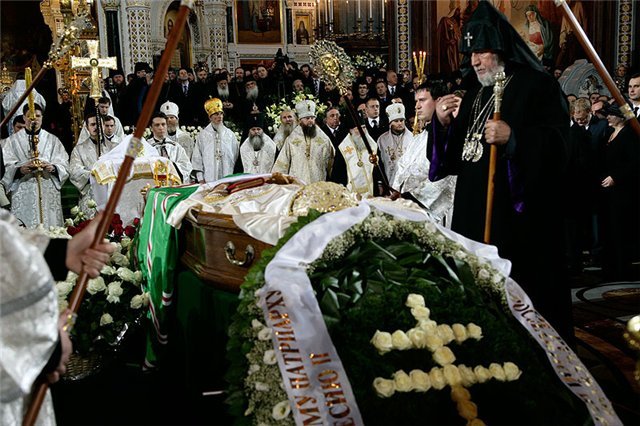 Из истории погребения русских патриархов