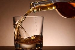 Алкоголь увеличивает риск развития рака молочной железы