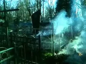 4 надгробия сгорели на Широкореченском кладбище в Екатеринбурге - Похоронный портал