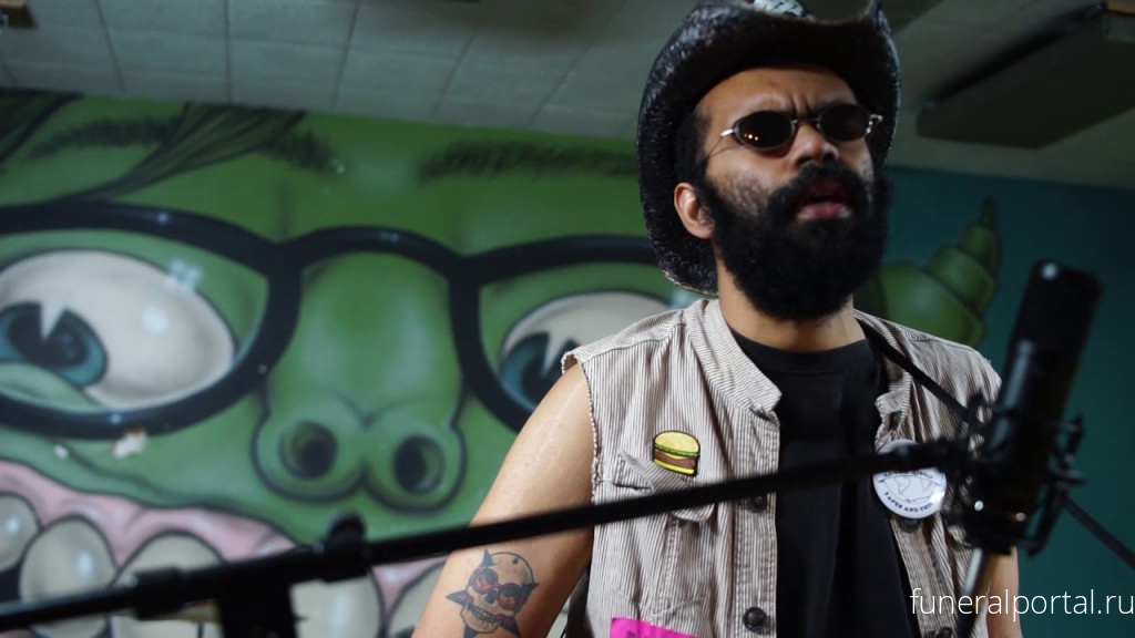 Phoenix Music Icon Andy Warpigs Has Died - Похоронный портал