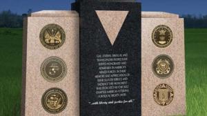 Памятник ветеранам-геям установят на кладбище Линкольна в США - Похоронный портал