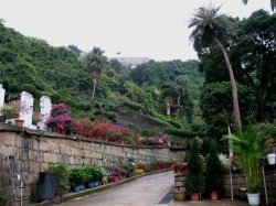 Кладбища Гонконга: зороастрийское и католическое
