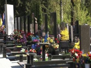 Умирать нынче дорого: В Полтаве значительно подорожала стоимость ритуальных услуг - Похоронный портал