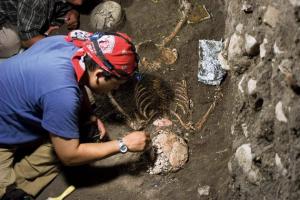 Древний могильник Хакасии доверили раскопать новосибирским археологам - Похоронный портал