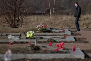 Орловских чиновников обязали позаботиться о братской могиле - Похоронный портал