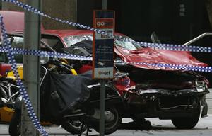 В Мельбурне автомобиль врезался в толпу людей - Похоронный портал