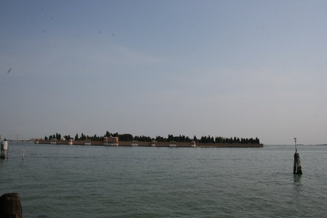 Сан-Микеле. Остров-кладбище в Венеции.