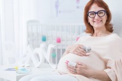 Ученые назвали преимущества рождения детей в более позднем возрасте