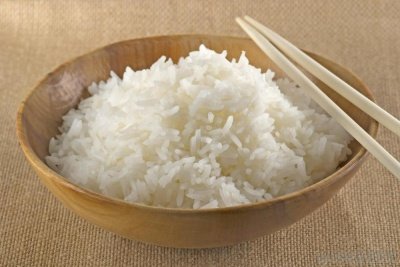 Неправильно приготовленный рис может быть опасен для здоровья
