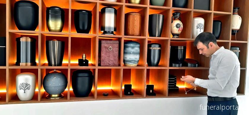 Greece had long banned cremation — until the country ran out of room for bodies - Похоронный портал