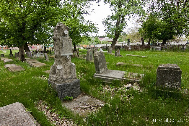 Росбалт. На Украине завели дело на предпринимателя, предложившего евреям «похороны со скидкой» - Похоронный портал