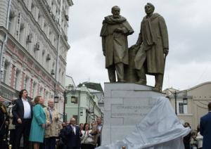 Памятник Станиславскому и Немировичу-Данченко - Похоронный портал