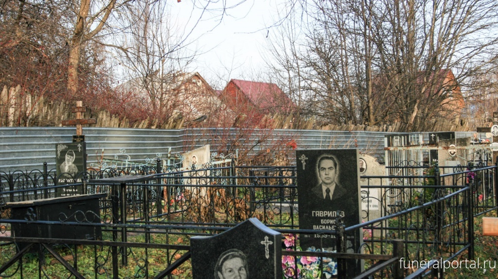 Жизнь на кладбище - Похоронный портал