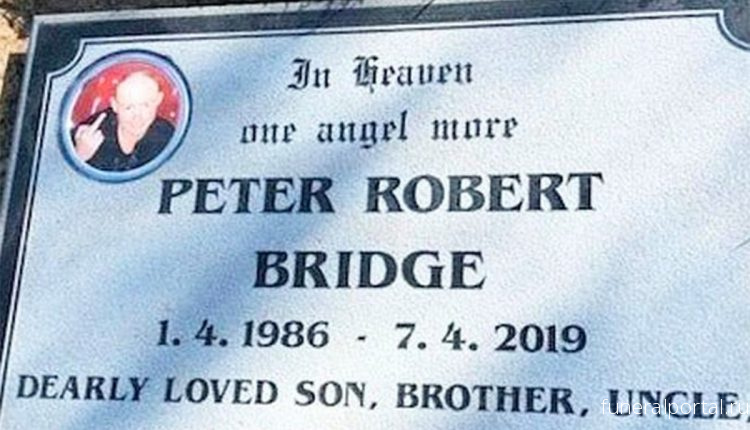 Family outraged after cemetery removes ‘offensive’ headstone - Похоронный портал