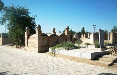 Как правильно рыть могилу. Зачем в Таджикистане на захоронении развешивают девичьи косы