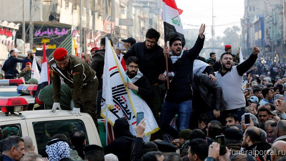 “Смерть Америке!” Шииты хоронят иранского генерала Сулеймани и протестуют по всему миру.  - Похоронный портал
