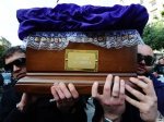 Мэр итальянского городка Ронкаделле запретил жителям умирать - Похоронный портал