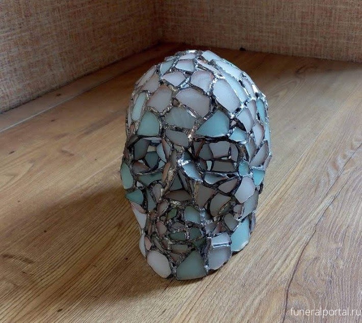 Одесситка Екатерина Шелыгина создает черепа из стекла
