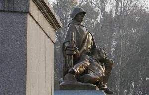 В Польше мемориальное общество отремонтировало памятник на могиле советских солдат - Похоронный портал