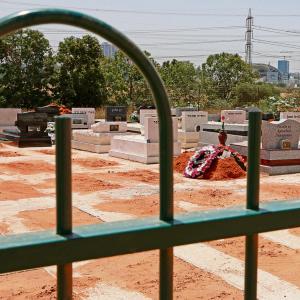 ''Русское гетто'' на кладбище: отчуждение после смерти - Похоронный портал
