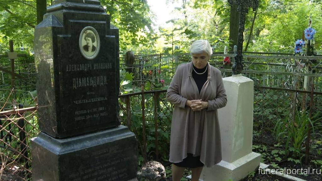 Жительница Тамбова более 20 лет ухаживает за могилами известных жителей города